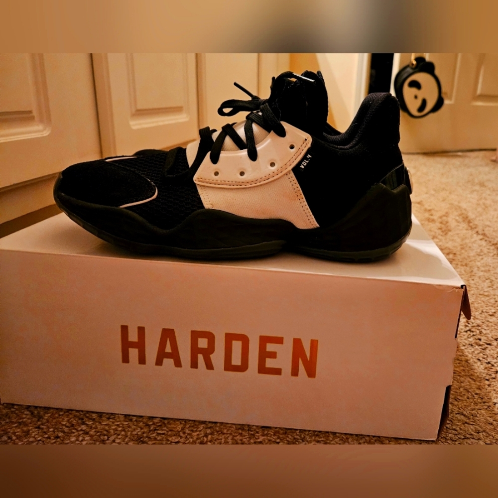 GUC James Harden shoes 6Y - Picture 2 of 4